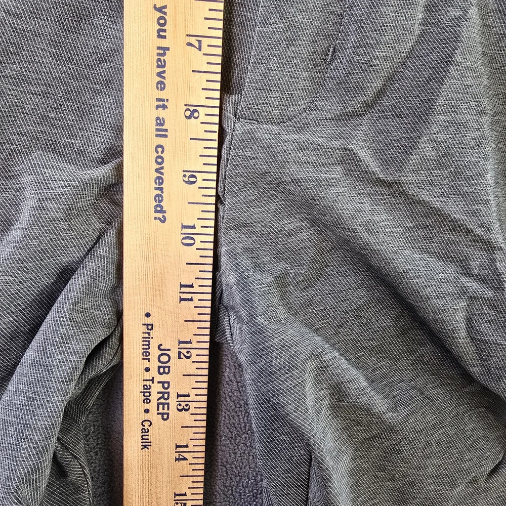 Greg Norman Performance Collection Gray Cargo Shorts